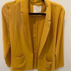 Yellow blazer